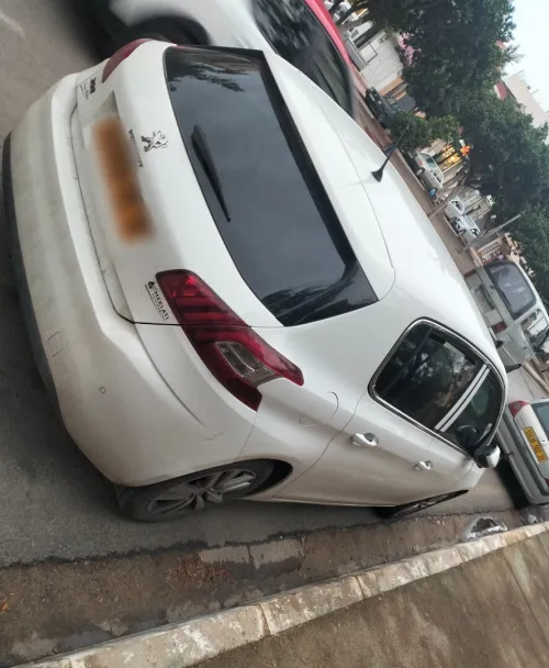 Peugeot 308 2015 Active 3
