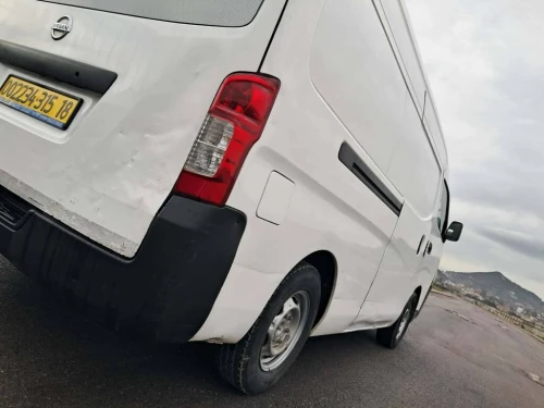 Nissan Urvan 2015 Fourgon