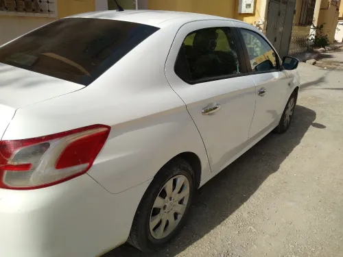 Peugeot 301 2013 Active