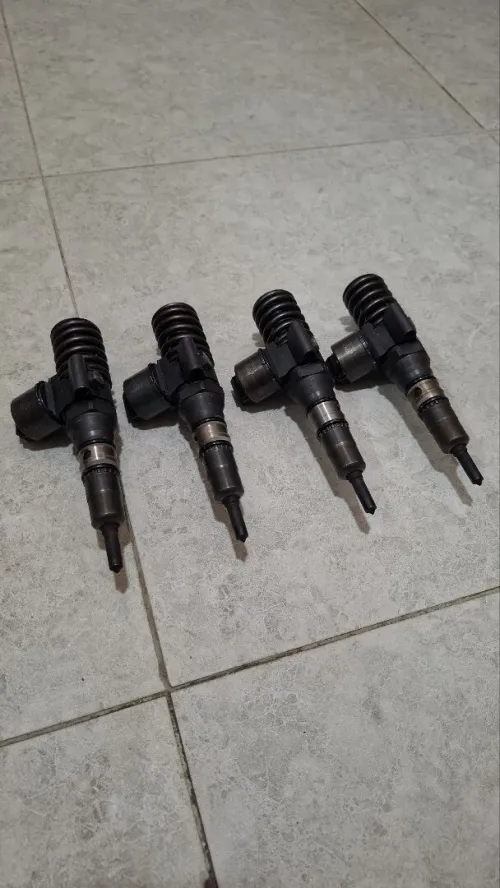 Injecteur bosch 2.0 TDI 140ch bkd casse france référence CK