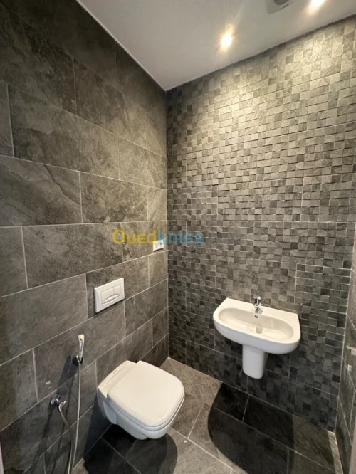 Location Appartement F5 Alger Hydra