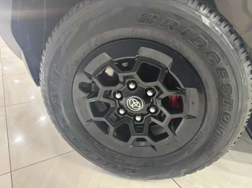 Toyota Hilux 2024 GR