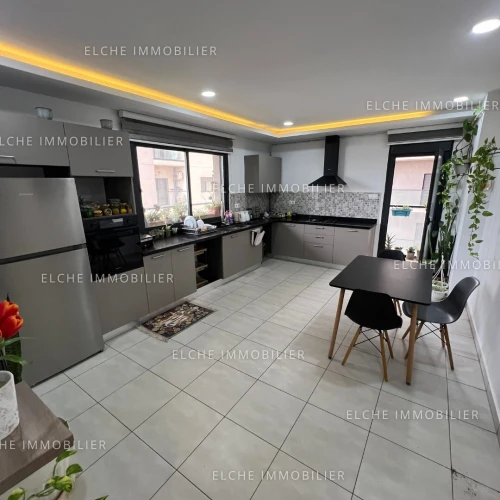 Location Appartement F4 Oran Oran