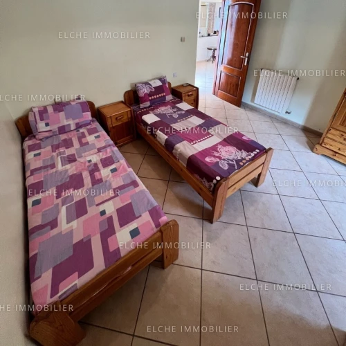 Location Appartement Niveau de villa F5 Oran Oran