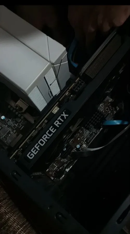 RTX 3060 TI 8GB ETAT 10/10 BL BOX