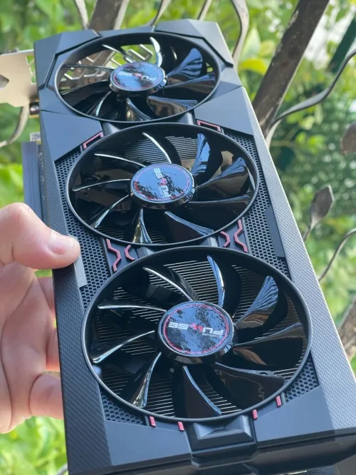 RX 5700 SAPPHIRE TRI-X ETAT 10/10