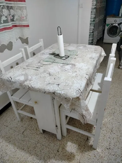 Table 4 chaises pour cuisine 
