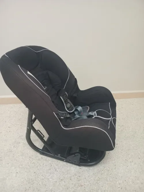 Siège bébé BREVI jusqu'à 18 kg - 4 ans env.