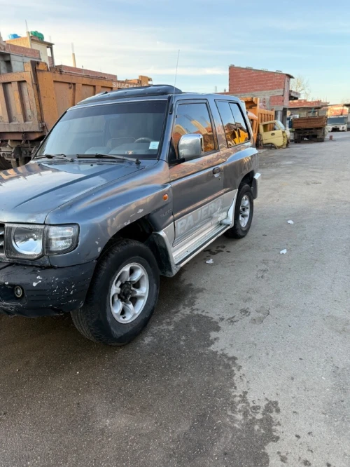 Mitsubishi Pajero Court 1999 Pajero Court