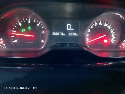 Peugeot 208 2015 Allure Facelift