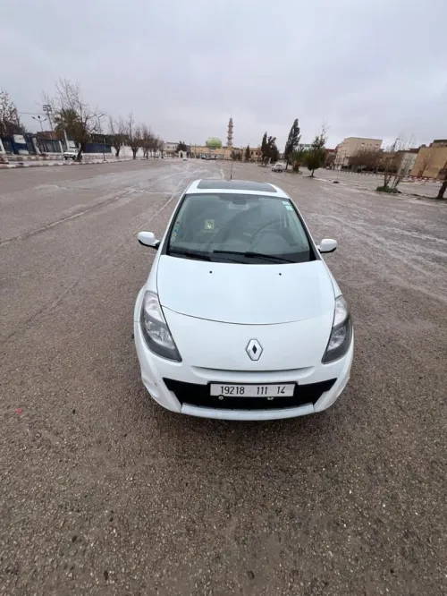 Renault Clio 3 2011 Night and Day