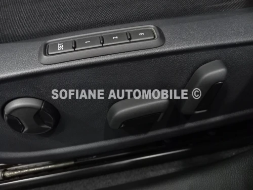 Volkswagen Golf 8 2023 𝐑-𝐋𝐈𝐍𝐄- Edition 𝗕𝗟𝗔𝗖𝗞 ✪ KeyLess - Chargeur Téléphone sans fil ✪