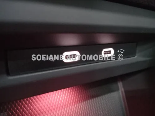 Volkswagen Golf 8 2023 𝐑-𝐋𝐈𝐍𝐄- Edition 𝗕𝗟𝗔𝗖𝗞 ✪ KeyLess - Chargeur Téléphone sans fil ✪