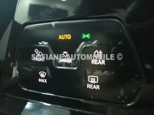 Volkswagen Golf 8 2023 𝐑-𝐋𝐈𝐍𝐄- Edition 𝗕𝗟𝗔𝗖𝗞 ✪ KeyLess - Chargeur Téléphone sans fil ✪