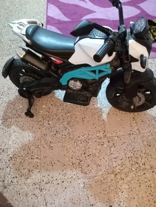 *moto électrique pour enfant de 8 à 13ans