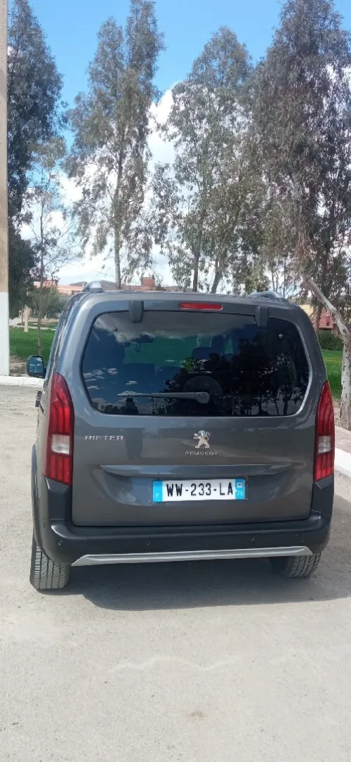 Peugeot Riftre 2021 Allure