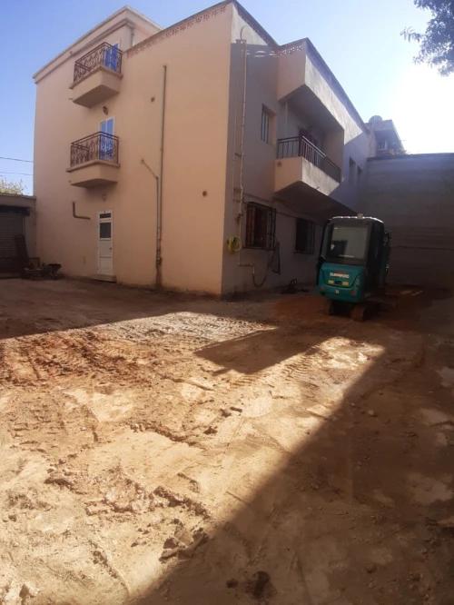 للكراء Location de Mini Pelle avec déplacement dans 58 wilayas