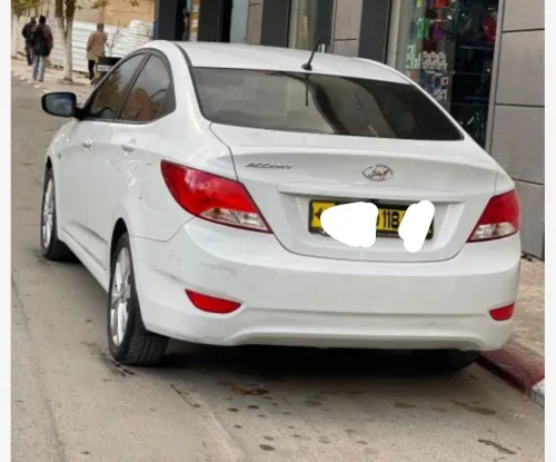 Hyundai Accent RB  4 portes 2018 Accent RB  4 portes