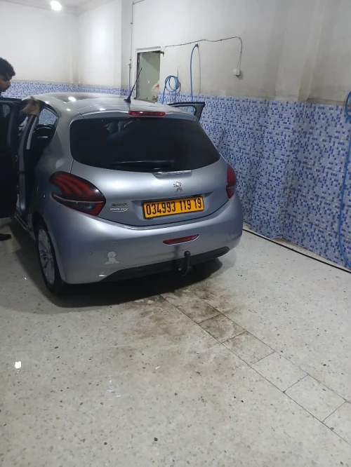 Peugeot 208 2019 Allure Facelift