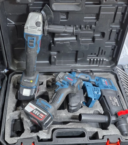Kit BOSCH 3 articles perforateur bouloneuse Transenaise a batterie 