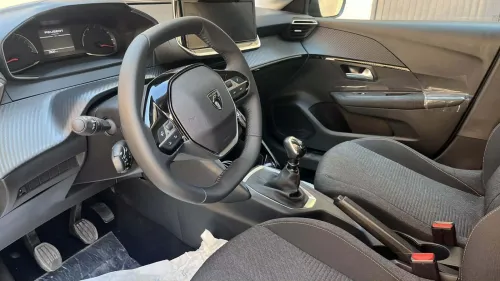 Peugeot 208 2025 E-Style
