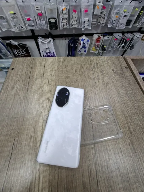 Honor 100 pro