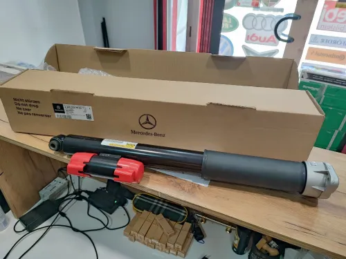 Amortisseur Arrière Avec Fiche Original Mercedes Classe C W205 63 C 63S AMG
