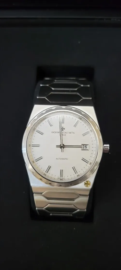 Vacheron Constantin 222 historique Neuve Avec Full Set, Piece d'execption très rare.