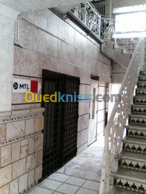 DEMENAGEMENT/ TRANSPORT /MANUTENTION