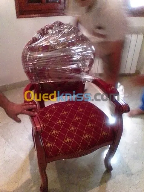 مؤسسة نقل و ترحيل الاثاث/DÉMÉNAGEMENT&