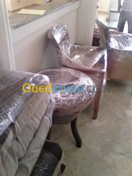 مؤسسة نقل و ترحيل الاثاث/DÉMÉNAGEMENT&