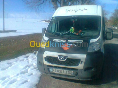 \ DÉMÉNAGEMENT TRANSPORT& MANUTENTION