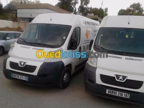 \ DÉMÉNAGEMENT TRANSPORT& MANUTENTION