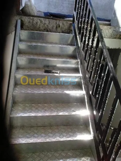escalier métallique
