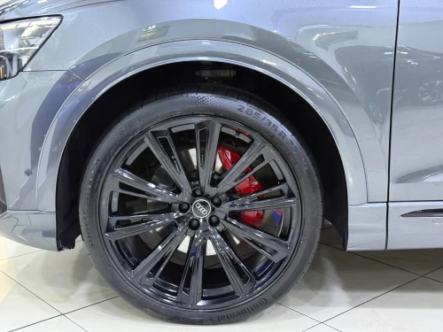 Audi New Q8 2025 50 TDI 286cv V6 DIESEL S-LINE FULLL
