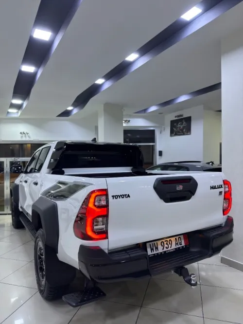 Toyota Toyota hilux 2025 GR 2.8 204cv 4x4 FULL-FULL-FULL