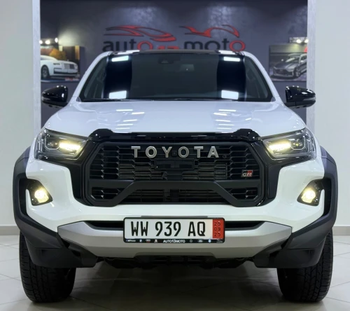 Toyota Toyota hilux 2025 GR 2.8 204cv 4x4 FULL-FULL-FULL