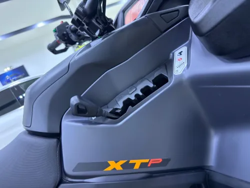 CANAM NEW OUTLANDER 1000-R XTP 2025 FOX 🦊 FULL-ÉQUIPÉE