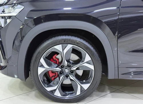 Skoda NEW KODIAQ VRS 4x4 7PLACES 2026 2.0 TURBO ESS 265cv BLACK 🇩🇪 🚀 🇩🇪 FULL-OPTION