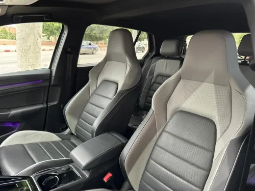 Volkswagen Golf 8 2023 GTD 200cv FULL-OPTION