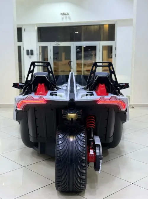 POLARIS SLINGSHOT 2025 ROUSH-EDITION 204cv
