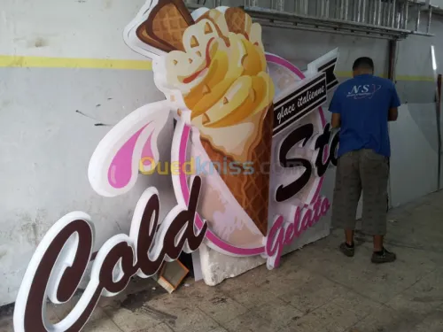 Enseignes lumineuses