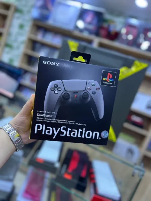 Manette Manette PS5 sans fil 30th anniversary limited edition