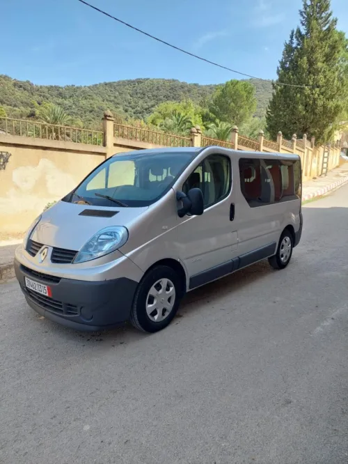 Renault Trafic 2013 Passenger