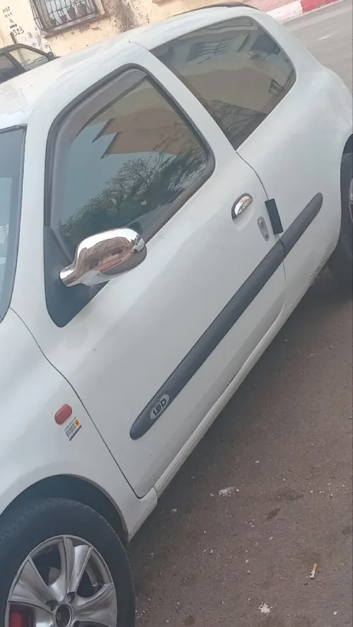 Renault Clio 2 2001 Extreme
