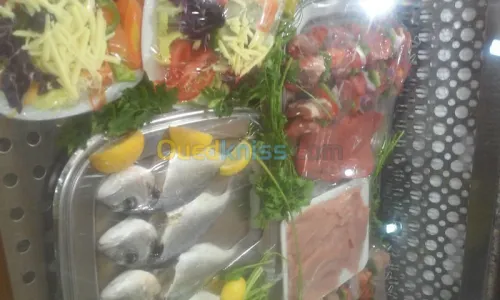 RESTAURANT & TRAITEUR