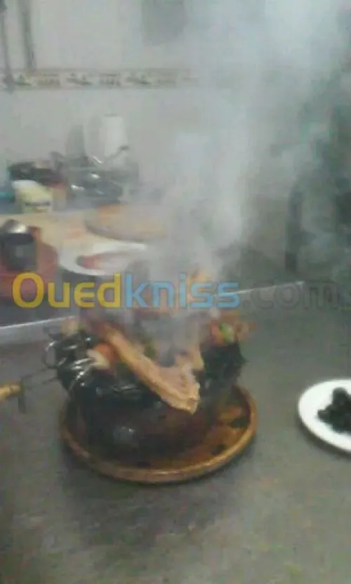 RESTAURANT & TRAITEUR