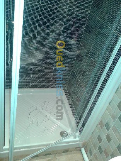 montage de cabine de douche 