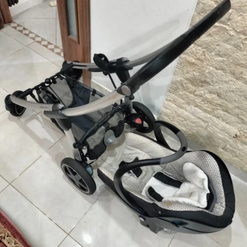 Poussette maxi-cosi