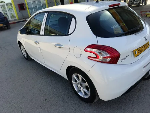 Peugeot 208 2014 Active